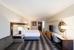  - Crowne Plaza Hotel Edison