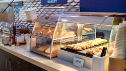  - Holiday Inn Express Hickory - I-40, Exit 126