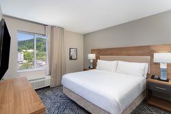  - Candlewood Suites Downtown Asheville - I-240, Exit 6