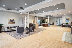  - Candlewood Suites Downtown Asheville - I-240, Exit 6