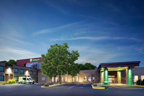 Welcome to Holiday Inn Poughkeepsie!