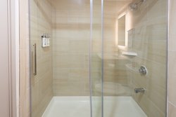  - Holiday Inn Express Bensalem - I-95, Exit 35