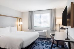  - Fairfield Inn & Suites by Marriott Pacific Beach San Diego - I-5, Exits 23 & 23A