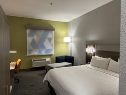  - Holiday Inn Express & Suites Woodward