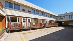  - Magnuson Copper Crown Hotel Hancock