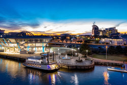  - Holiday Inn Springdale Mall Mobile - I-65, Exit 3