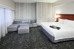  - Courtyard by Marriott Alexandria - I-95 & I-495, Exit 176B