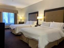  - Holiday Inn Express North Vancouver - I-205, Exit 36