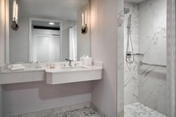  - Renaissance by Marriott Harborplace Hotel Baltimore