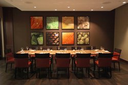  - Marriott Hotel Northwest - I-94 & I-694, Exit 30