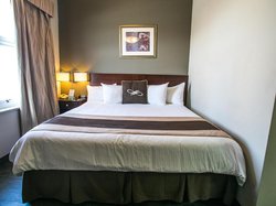  - Pointe Plaza Hotel Williamsburg Brooklyn