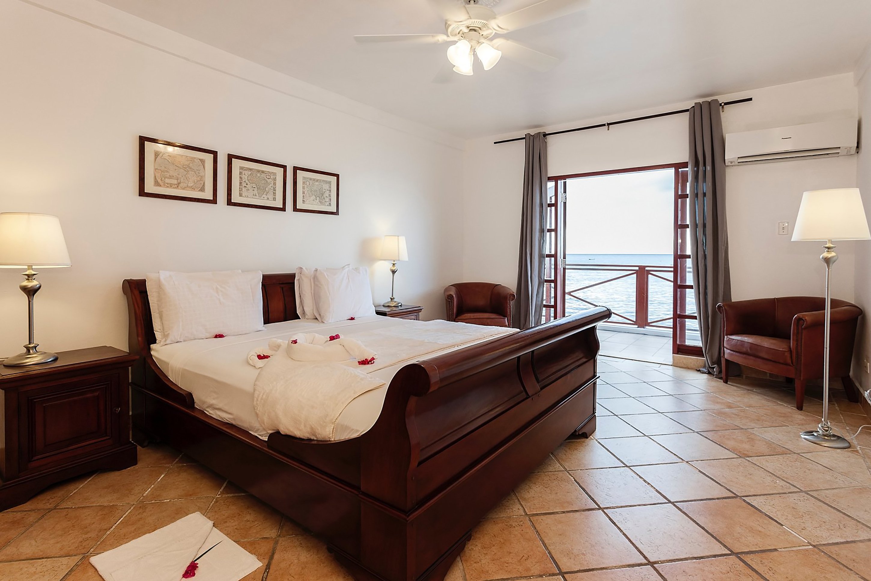 OLD GIN HOUSE-guestroom-Ocean Front Suite & Ocean Front Room.jpg