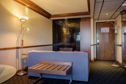  - Hotel Le Montagnais Chicoutimi