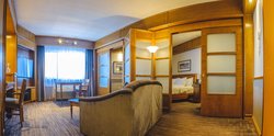  - Hotel Le Montagnais Chicoutimi