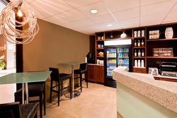  - Sheraton Hotel & Conference Center Syracuse - I-81, Exit 18