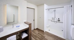  - Holiday Inn Express & Suites Brantford