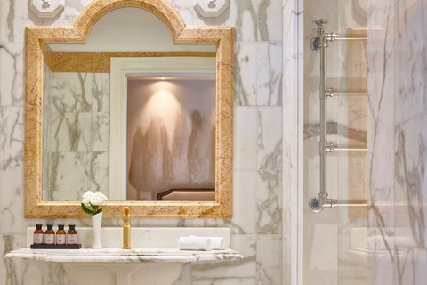 GROTTA GIUSTI RESORT TUSCANY - Photo 33