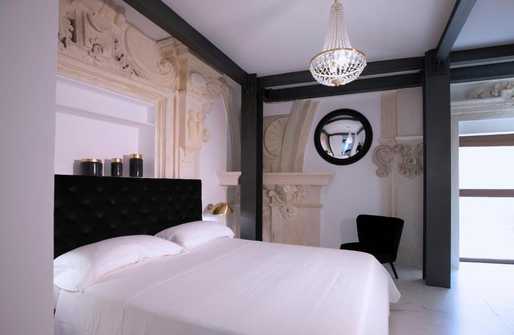 AZZOLI TRAPANI - APARTMENTS AND SKY-guestroom-Room 10.jpg