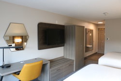  - Holiday Inn Express & Suites Marquette