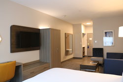  - Holiday Inn Express & Suites Marquette