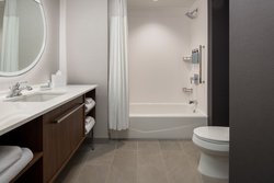  - Courtyard by Marriott Santa Cruz