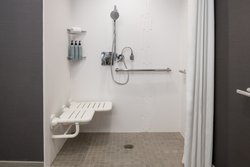  - Courtyard by Marriott Santa Cruz