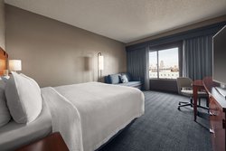  - Courtyard by Marriott Hotel Downtown St Louis - I-64, Exits 38A & 38B