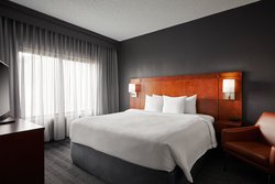  - Courtyard by Marriott Hotel Downtown St Louis - I-64, Exits 38A & 38B