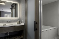  - voco The Cadence Hotel Niagara Falls