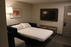  - Holiday Inn Express & Suites Marquette