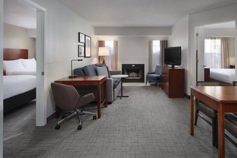 Two-Bedroom Suite - Fireplace