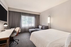  - Courtyard by Marriott Burlington - I-40 & I-85, Exit 141