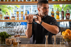  - Kimpton Epic Hotel Miami - I-95, Exit 2A & 2C