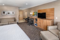  - Holiday Inn Express Grasonville