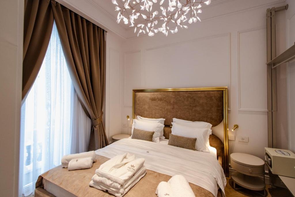 THE CROWN BOUTIQUE HOTEL SPA-guestroom-GUEST ROOM.jpg