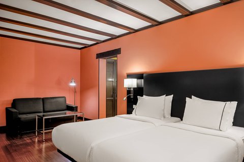 HOTEL PALACIO DE SANTA PAULA - Photo 17