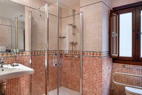 HOTEL PALACIO DE SANTA PAULA - Photo 33