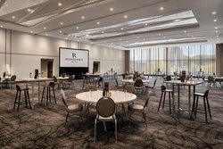  - Renaissance Hotel West Wauwatosa