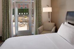  - Limited Hotel Upper Downtown Charleston - I-26, Exit 221B