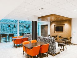  - Holiday Inn Express & Suites Southwest Henderson - I-11, Exit 15A