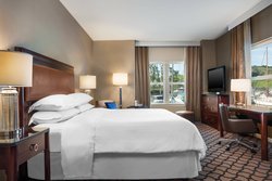  - Sheraton Hotel Petaluma - US 101, Exit 472