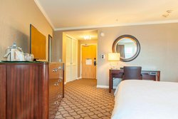  - Sheraton Hotel Petaluma - US 101, Exit 472
