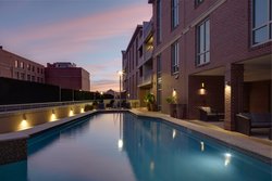  - Limited Hotel Upper Downtown Charleston - I-26, Exit 221B