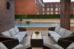  - Limited Hotel Upper Downtown Charleston - I-26, Exit 221B