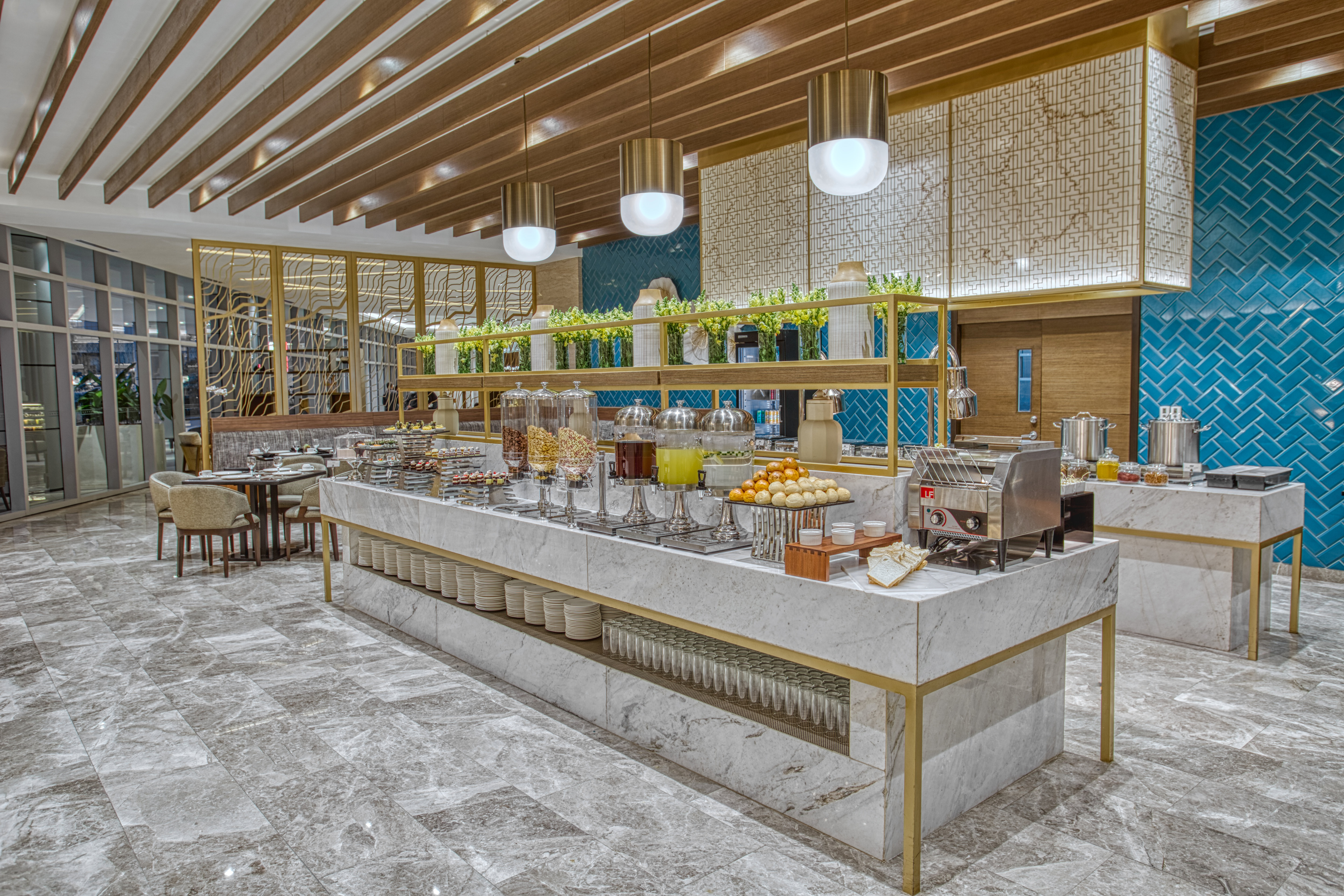 KINGSFORD HOTEL MANILA-guestroom-Kingsford Cafe Buffet Area.jpg