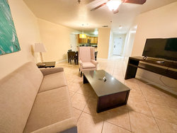  - Holiday Inn Resort Grand Cayman