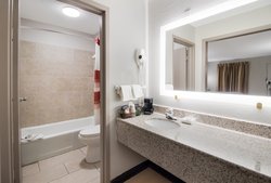  - Red Roof Inn & Suites Jackson - I-40, Exit 82