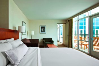 Pool Suite
