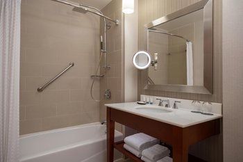Guest Bathroom - Tub/Shower Combo
