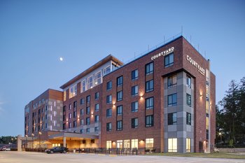 Courtyard by Marriott Iowa City/University Heights